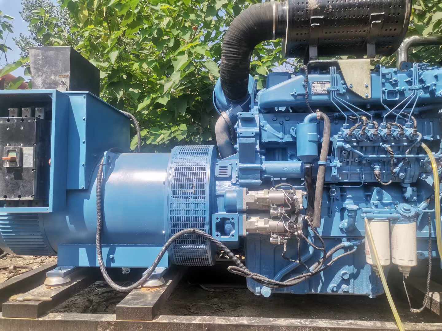井研详细说明降低 800kW 柴油发电机输出电流波动的方法