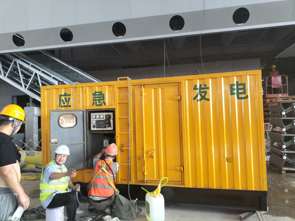 井研怎样判断空气滤清器是否需要更换？